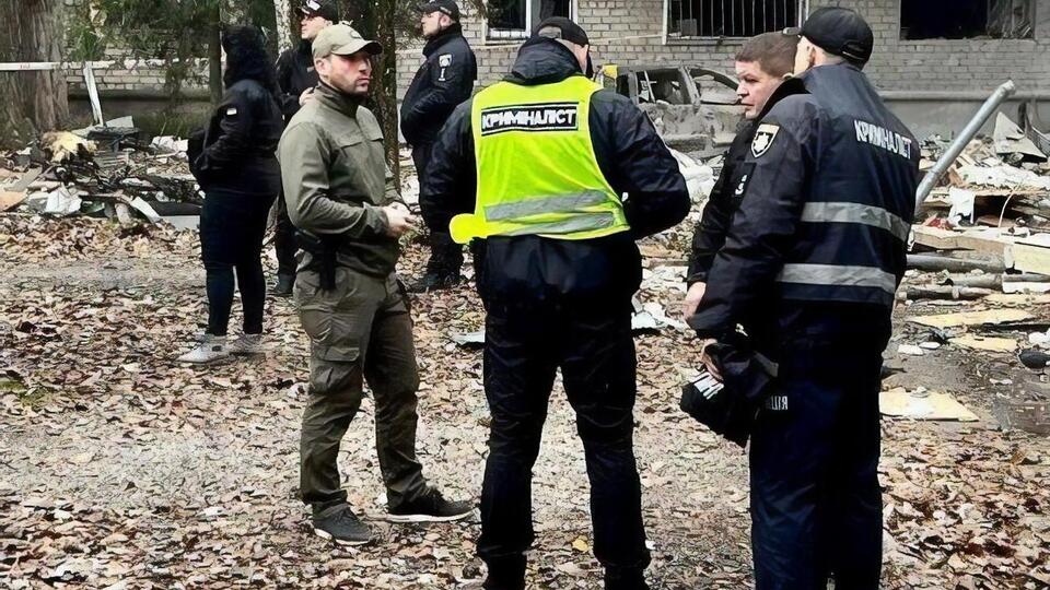 По данным Енина, полиция уже восстановила правопорядок в более чем 200 населенных пунктах на деоккупированной территории Херсонской области