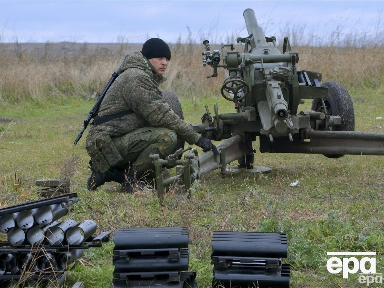 Російський військовослужбовець на донецькому напрямку скаржився матері, що "не навчений від танків бігати"