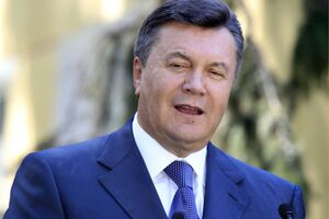 Янукович был президентом Украины в 2010–2014 годах, его отстранили от власти вследствие массовых акций протеста
