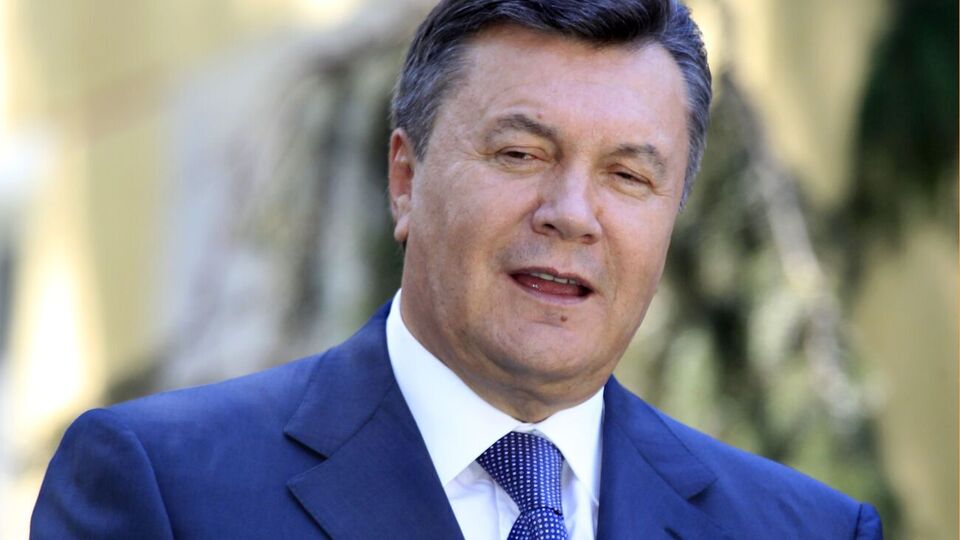 Янукович был президентом Украины в 2010–2014 годах, его отстранили от власти вследствие массовых акций протеста