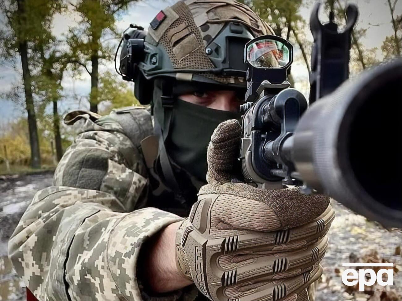 Українські військові хоробро обороняються, зазначив Зеленський