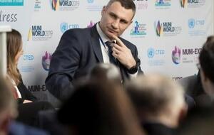 Кличко пообіцяв киянам електроенергію по черзі на три години