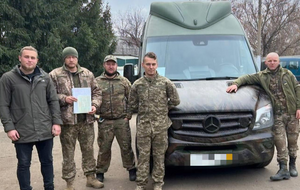 Компанія допомогла з переобладнанням "швидкої" – автомобіль евакуюватиме поранених українських захисників із передової