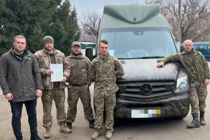 Компанія допомогла з переобладнанням "швидкої" – автомобіль евакуюватиме поранених українських захисників із передової