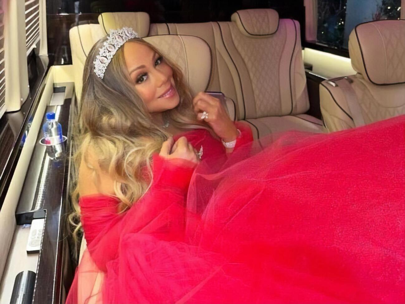 Мэрайя Кэри открыла в США праздничный зимний сезон