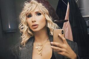 До полномасштабного вторжения РФ в Украину Loboda участвовала в многочисленных российских шоу и гастролировала по РФ с концертами