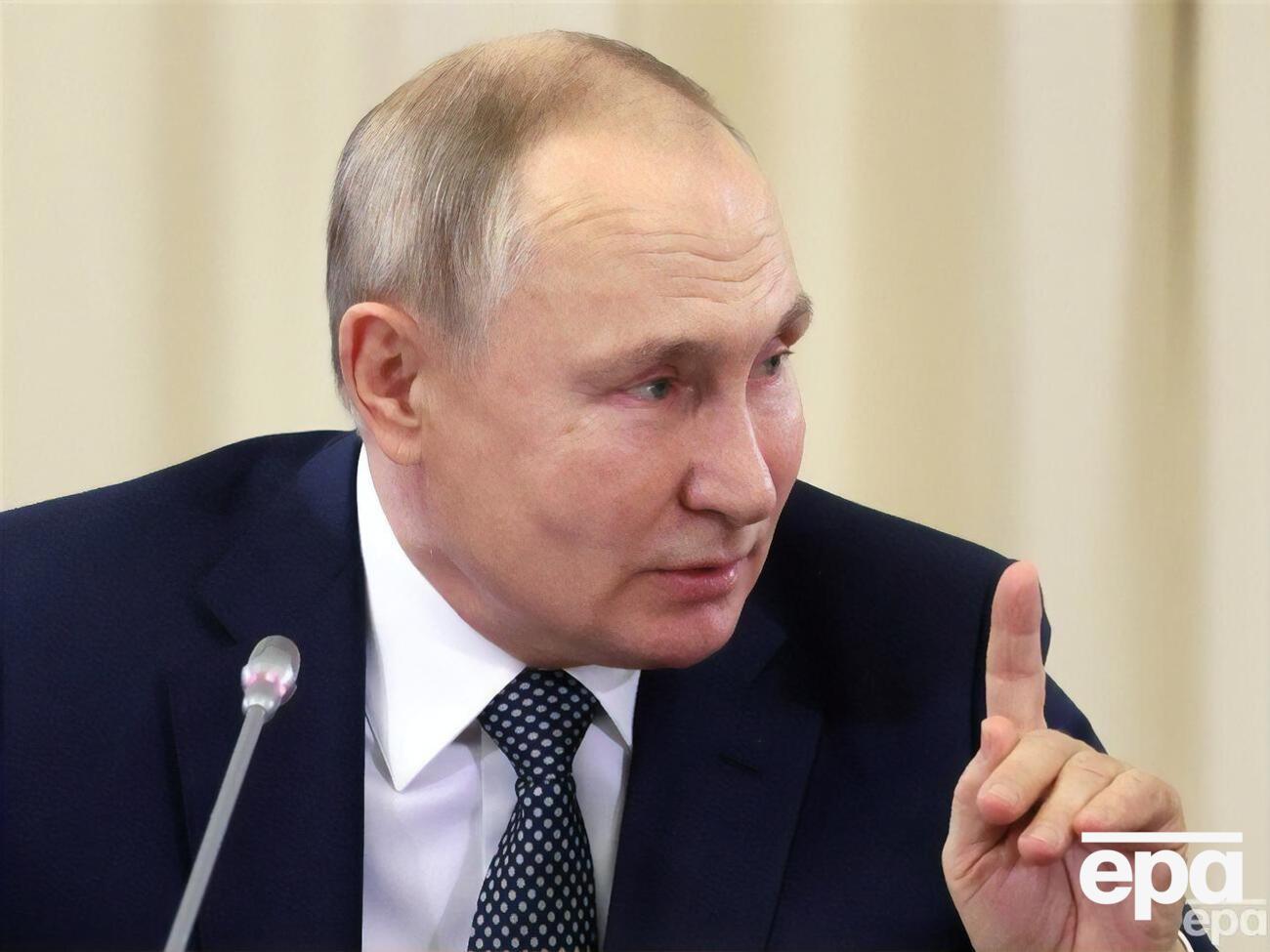 Путин заявил, что РФ сначала якобы "надеялась", что Луганск и Донецк смогут "воссоединиться" с Украиной, а потом "воссоединила" их с собой