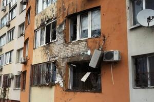 Из-за массированного вражеского обстрела по Херсону 24 ноября пострадали частные и многоэтажные дома, отметили в горсовете
