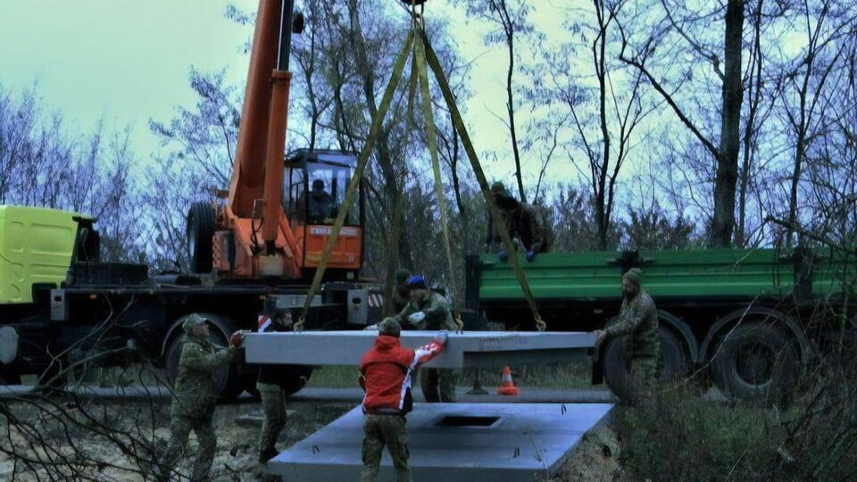 Военные, инженеры и строители работают над наращиванием оборонных способностей Киева