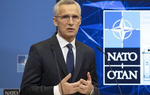 Двери НАТО открыты, отметил Столтенберг