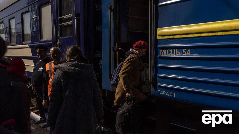 Херсонці скористалися безплатною евакуацією