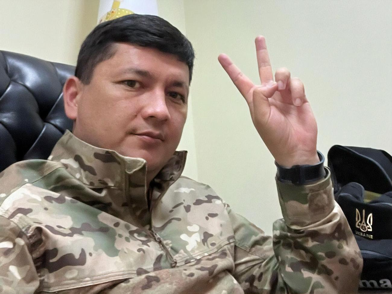 Кім разом із дружиною Юлією виховує трьох дітей