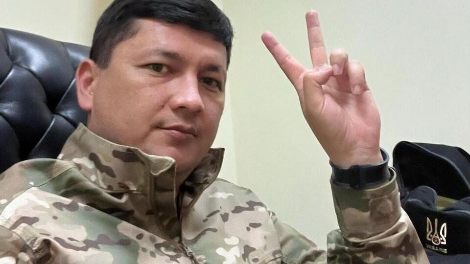 Кім разом із дружиною Юлією виховує трьох дітей