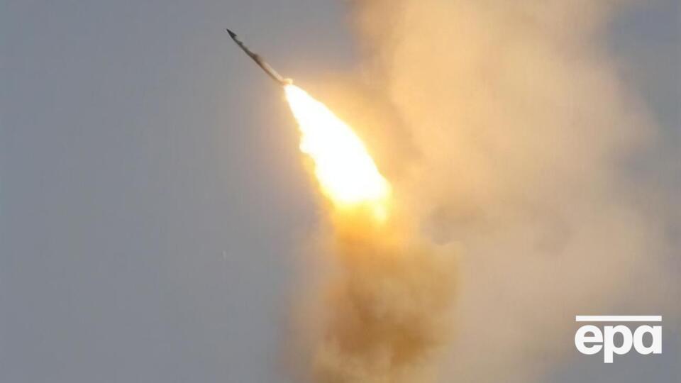 У Дніпрі пролунали вибухи, влада повідомила про приліт