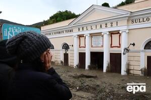 Спасатели не могут добраться ко всем пострадавшим от оползня