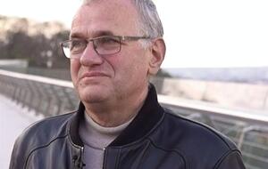 Михаил Пята: Ракету я услышал и где-то три-четыре секунды видел. Прятаться было некуда, просто присел