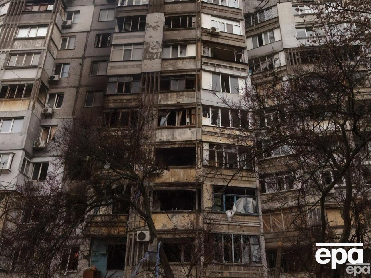 Россияне регулярно обстреливают жилые дома в Украине