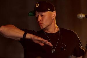 Хлывнюк: Я продолжаю дружить с Нойзиком Ваней