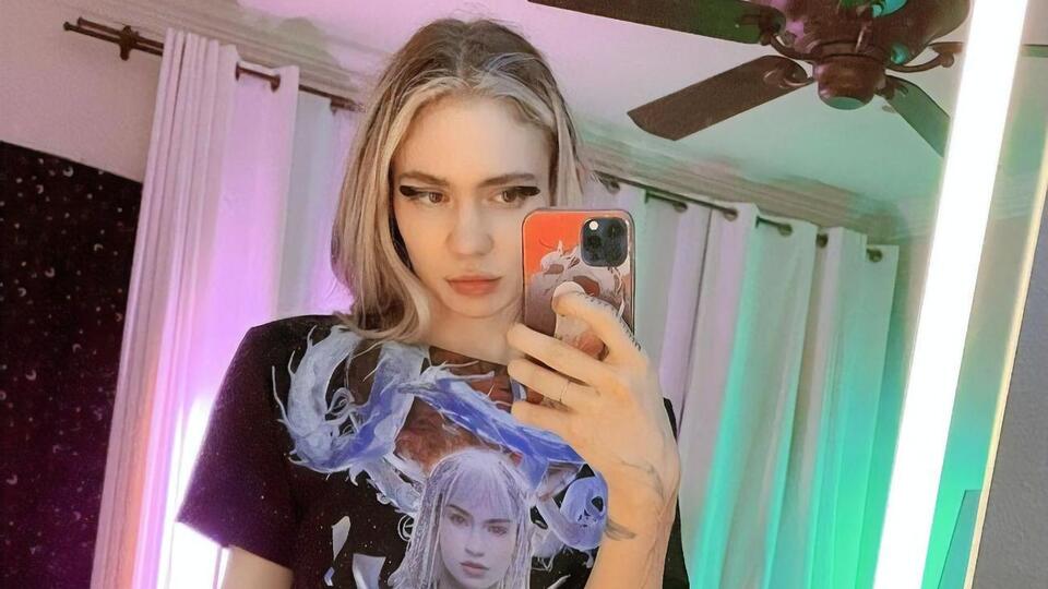 Граймс состояла в отношениях с Маском с 2018 года по конец сентября 2021-го