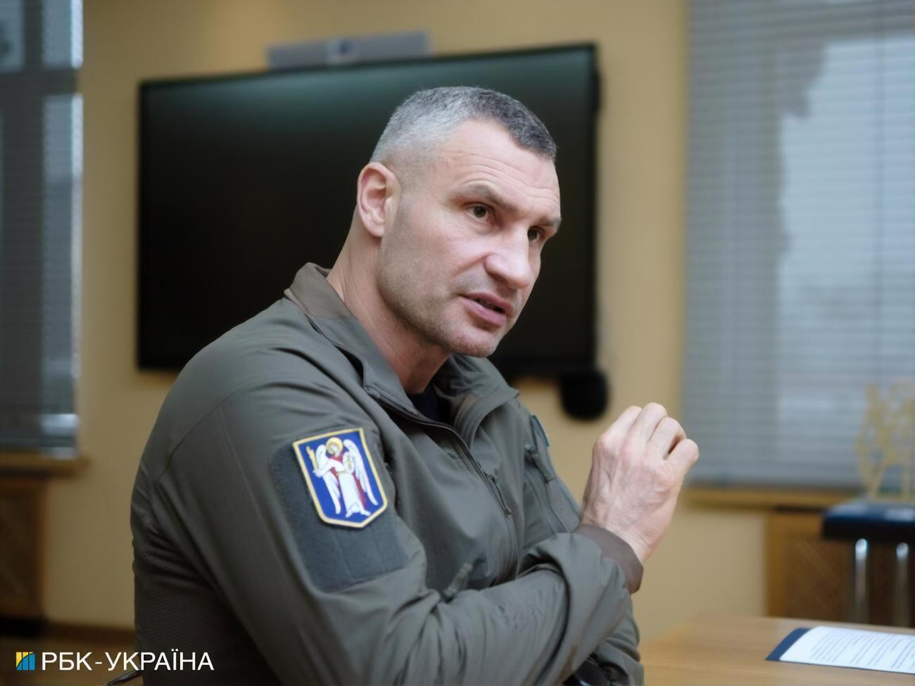 Виталий Кличко: Через сутки после прилета водоснабжение было восстановлено во всех районах. Утром 26 ноября фактически все дома Киева уже были с теплом