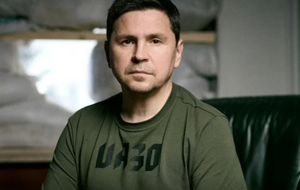 Подоляк предлагает использовать ялтинское СИЗО для содержания российских военных преступников