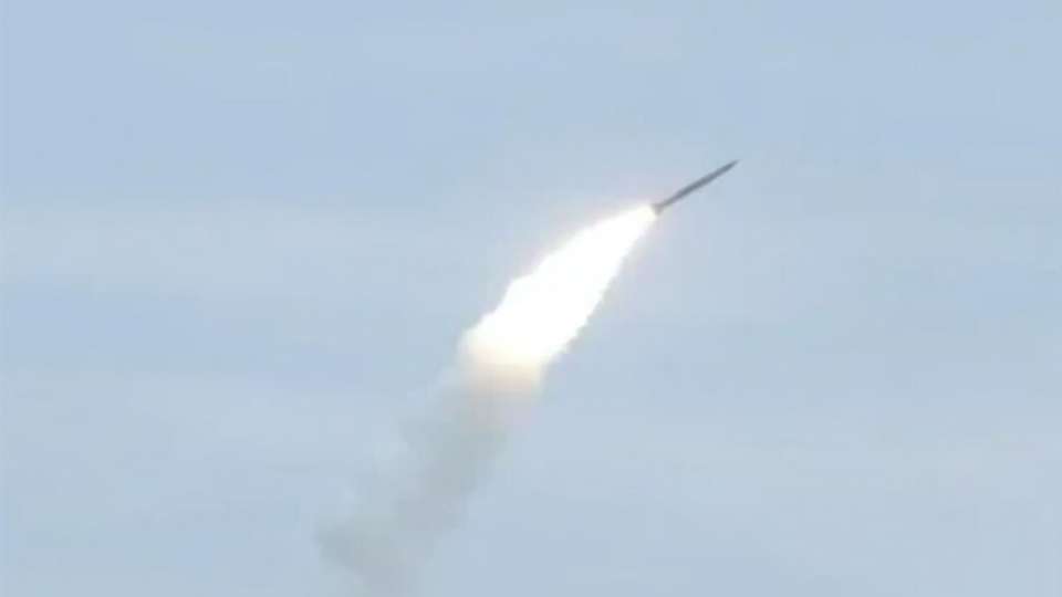 Окупанти атакували Дніпро ракетами увечері 28 листопада