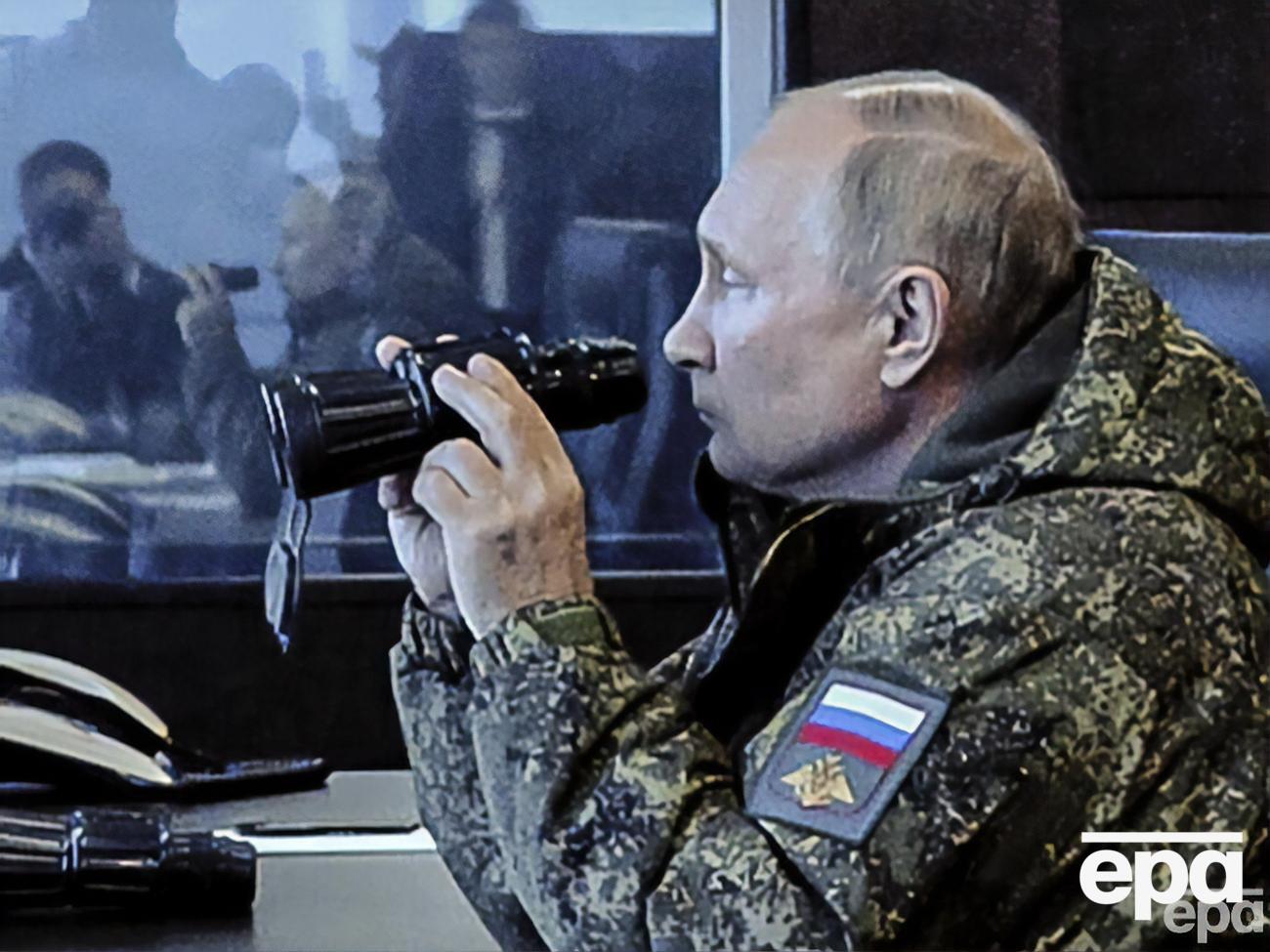 Путин может снова вторгнуться в Украину с севера, используя территорию Беларуси, полагает Яценюк