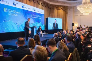 Щоб формально подолати угорське вето, Столтенберг організує в Бухаресті окрему зустріч міністрів закордонних справ НАТО й України, наголосив Ніколенко