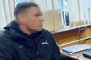 38-річний чоловік сприяв примусовій "перереєстрації" роботи місцевого бізнесу на користь РФ, зазначили правоохоронці