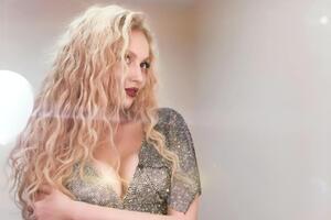 Полякова: Якщо ми виграємо, ми обов'язково подаруємо цю квартиру якійсь багатодітній сім'ї, яка втратила своє житло на території України