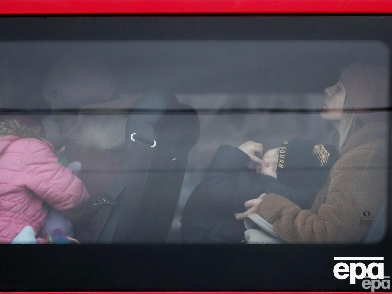 ЗМІ повідомляли, що східноєвропейські країни готуються до ймовірної нової хвилі українських біженців у зв'язку з наближенням зими й ударами російських окупантів по енергосистемі України