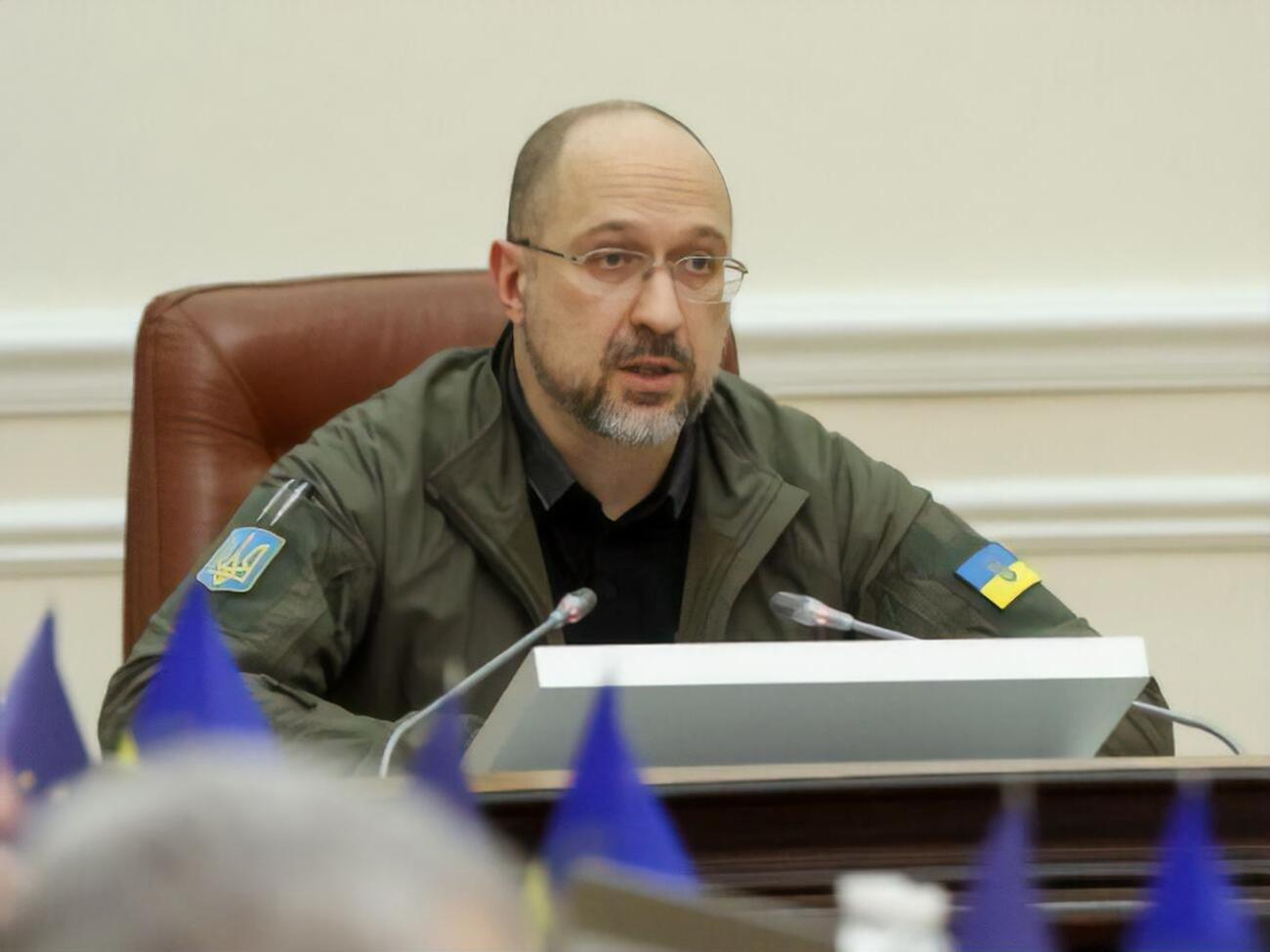 Шмыгаль рассказал, что электричество есть везде, кроме Херсонской области