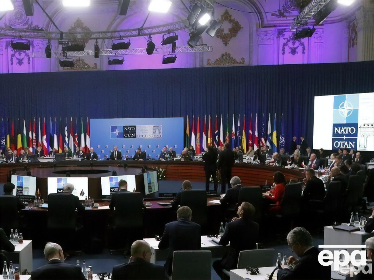 Главы МИД стран НАТО осудили нарушение Россией прав человека&nbsp;в Украине&nbsp;