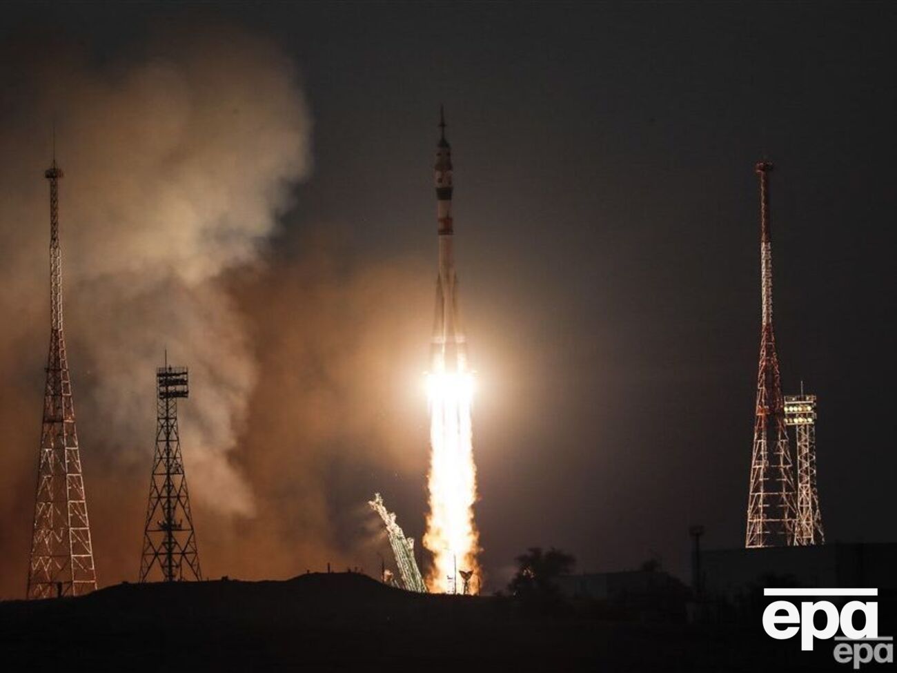 Двух саудовских специалистов будут сопровождать два астронавта из США