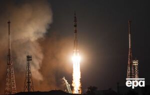 Двох саудівських фахівців супроводжуватимуть двоє астронавтів зі США