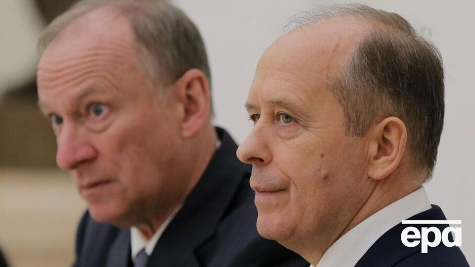 Патрушев (ліворуч) і Бортников переконали Путіна розпочати війну в Україні, стверджує The Times