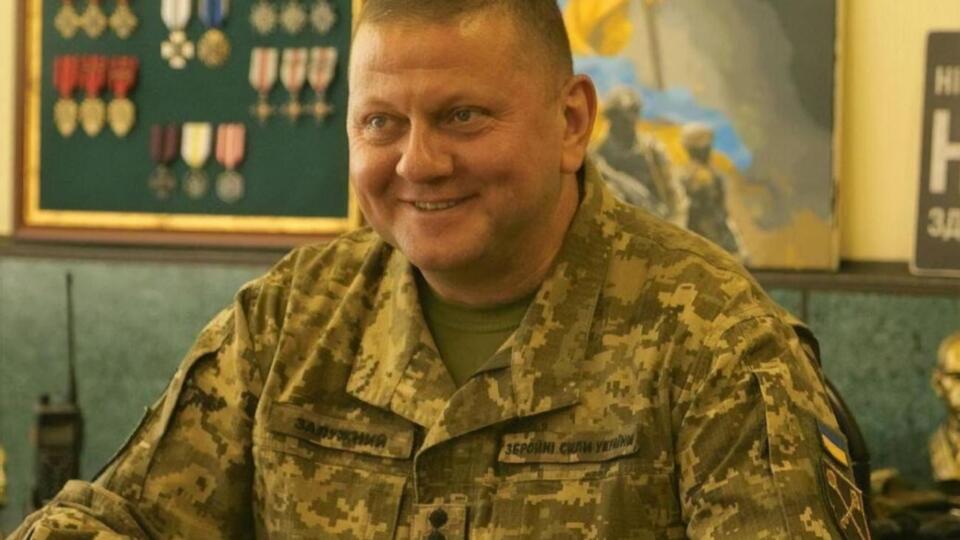 В профиль Залужного пробрались хакеры