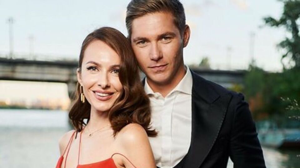 По информации СМИ, Остапчуки развелись спустя два года после свадьбы