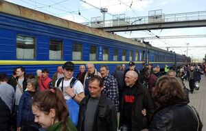 С 24 февраля внутренними переселенцами стали миллионы украинцев