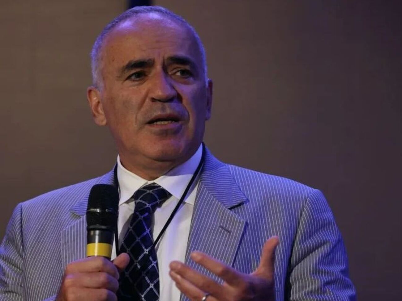 Каспаров: Разговоры, что надо делать уступки какие-то, отдавать территории – все, кончились. Штайнмайер подвел под ними черту