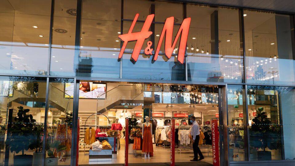 К началу октября были закрыты 42 магазина H&M в 23 российских городах