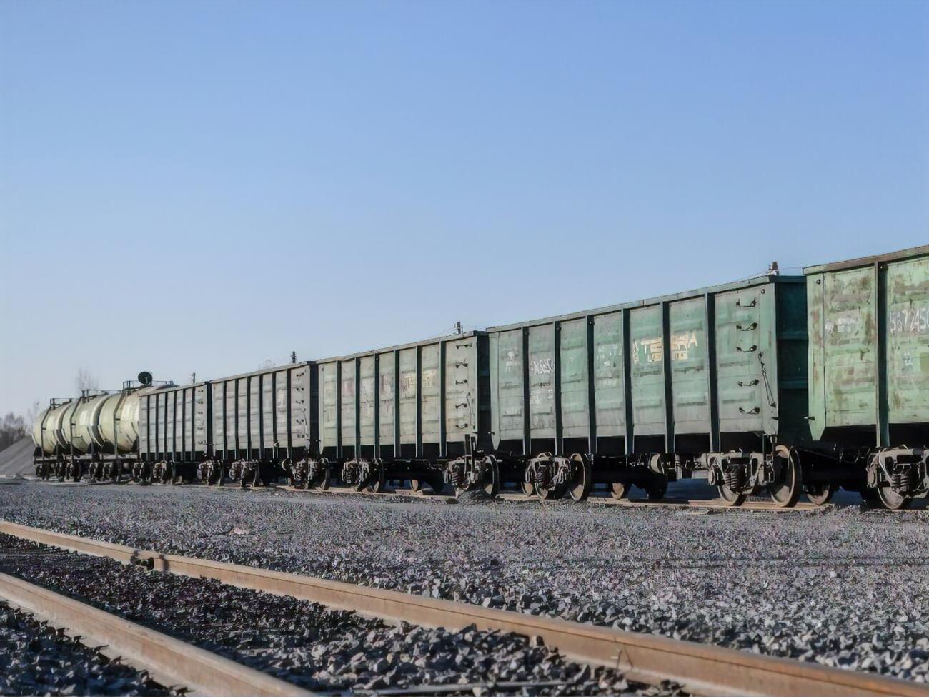 В морских портах ЕС нет свободных мощностей для обработки всех украинских грузов, поэтому железнодорожные вагоны стоят в очередях на границах Украины с ЕС