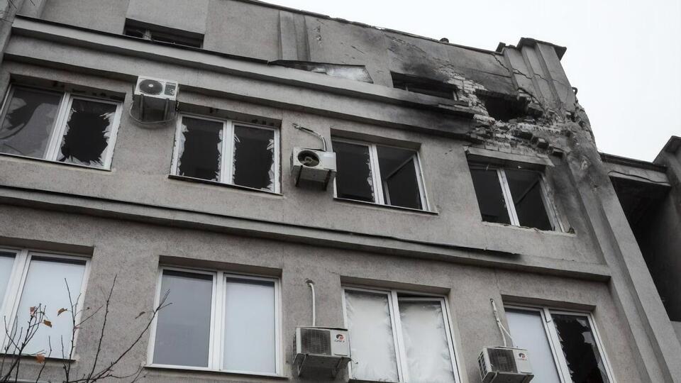 Російські окупанти обстріляли центр Херсона