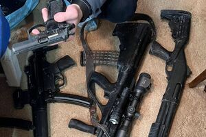 Обшуки відбулися в межах кримінального провадження за статтею про держзраду, зазначили в СБУ