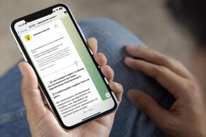ДТЕК також попереджає про велику кількість чат-ботів із шахраями
