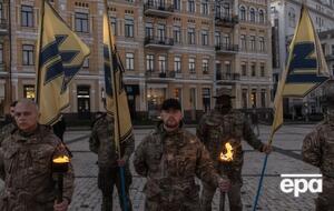 Символ "Азова" – совмещение букв I и N в староукраинском написании, означающих слова "идея нации", поясняют в полку