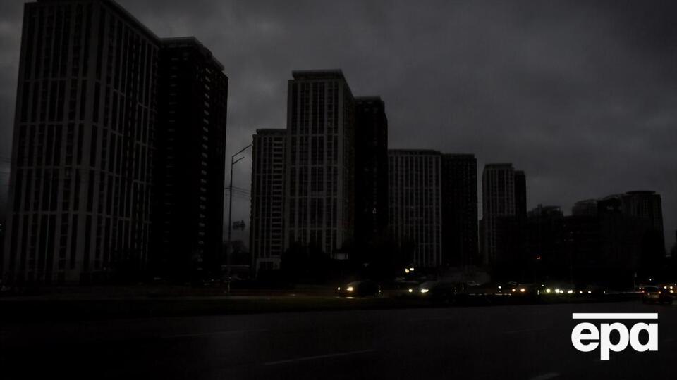 В Киеве до сих пор применяются экстренные отключения света, отметили в Yasno