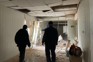 Россияне обстреляли больницу в Белопольской общине из ствольной артиллерии, отметил Живицкий