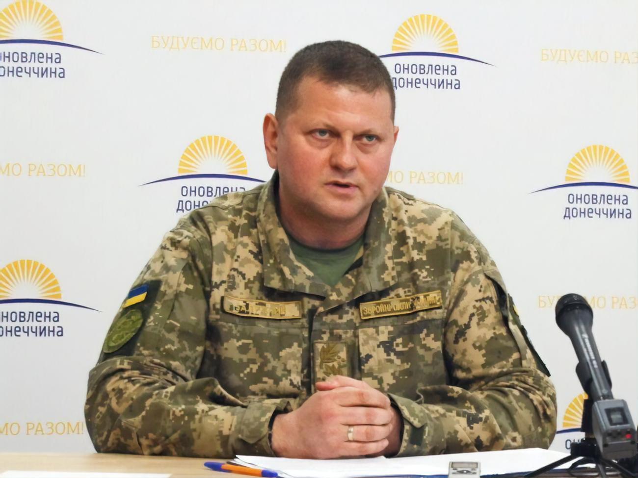 Залужный отметил, что оккупанты бессильны на фронте - им остается хвастаться, что взломали Instagram главнокомандующего