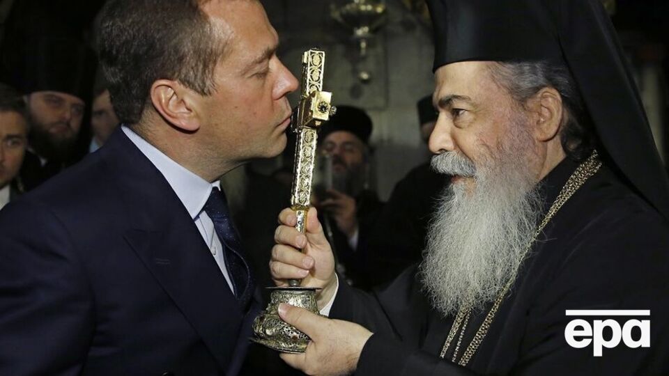 Медведев (слева) рассказал про липкий сон и тоскливый морок, который стряхнула с себя Россия